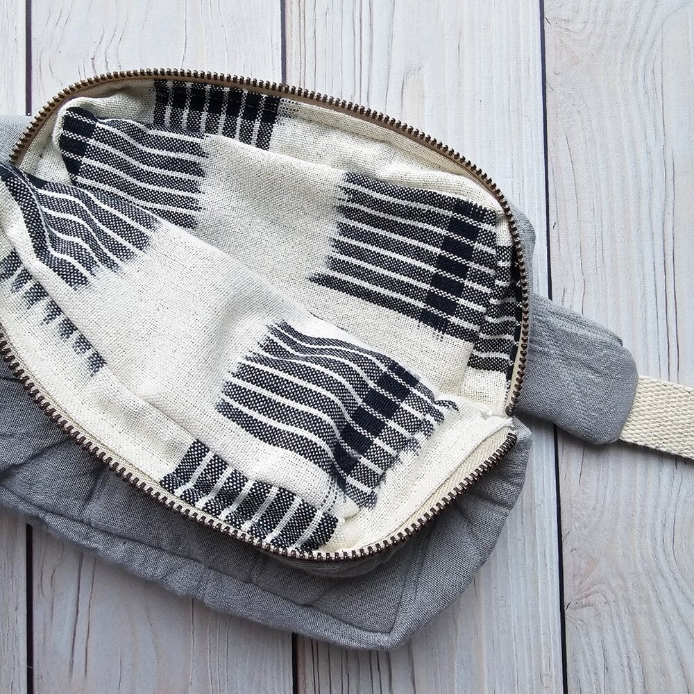 NEW Gray Quilted Fanny Pack + Crossbody Bag | Sling Bag Waist Travel Pouch Purse